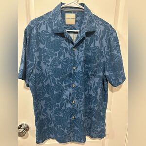Tommy Bahama Hawaiian Shirt Men’s Medium button down 100% silk Blue Aloha